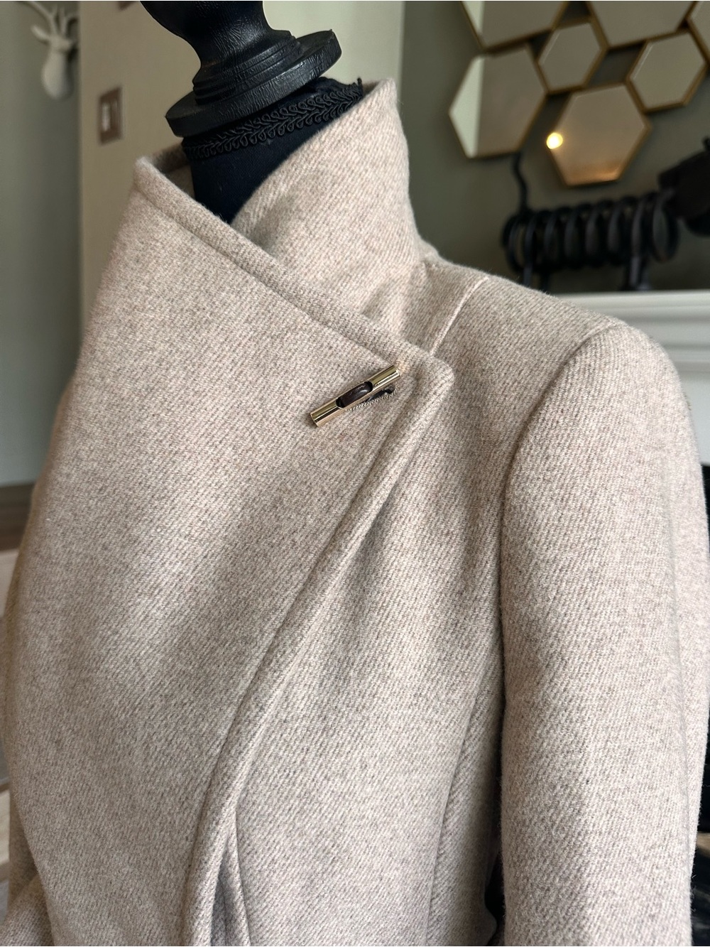⭐️LAST CHANCE⭐️ Calvin Klein PXXS Belted Asymmetrical Wool Coat Size P - Picture 15 of 17